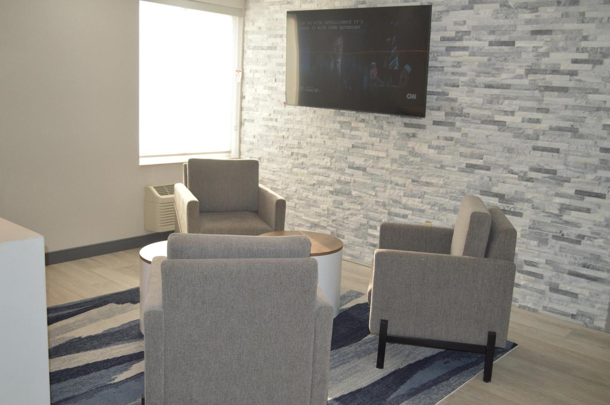 Comfort Inn & Suites Harrisburg-Hershey North Экстерьер фото
