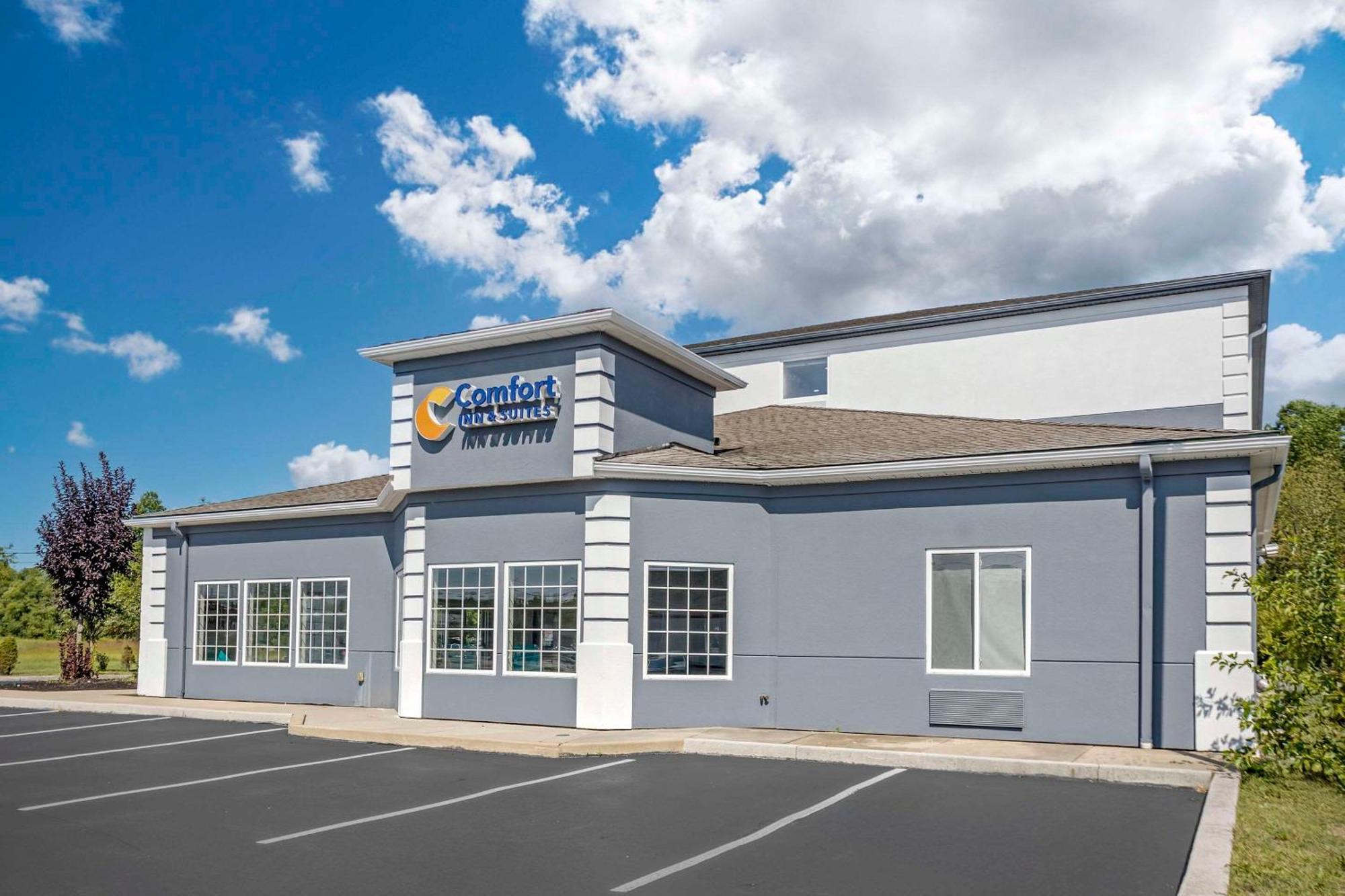 Comfort Inn & Suites Harrisburg-Hershey North Экстерьер фото