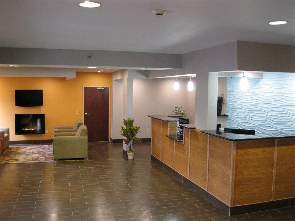 Comfort Inn & Suites Harrisburg-Hershey North Экстерьер фото