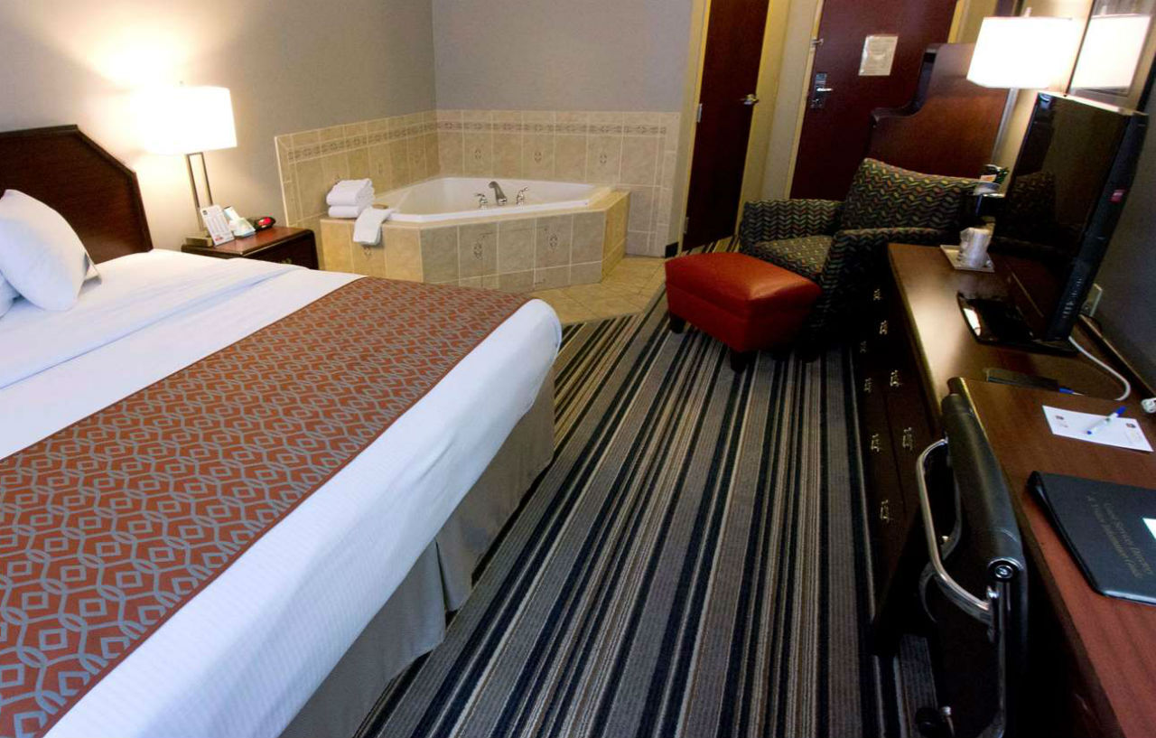 Comfort Inn & Suites Harrisburg-Hershey North Экстерьер фото